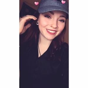 Meet your Posher, Caitlin